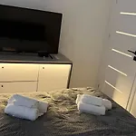 Z *